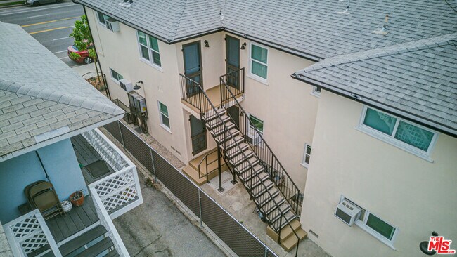 Foto del edificio - 12351 Riverside Dr