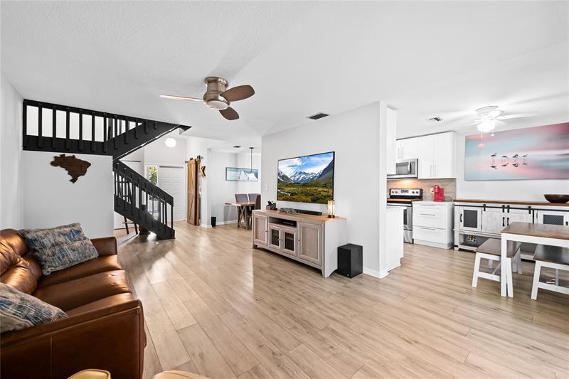 Foto principal - 2739 NW 42nd Ave