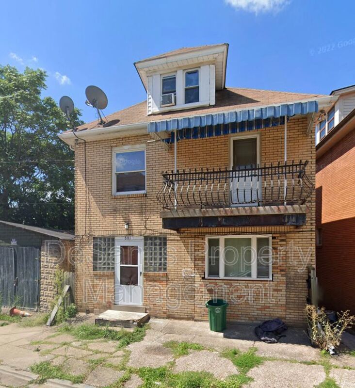 Primary Photo - 881 Lenz Ave
