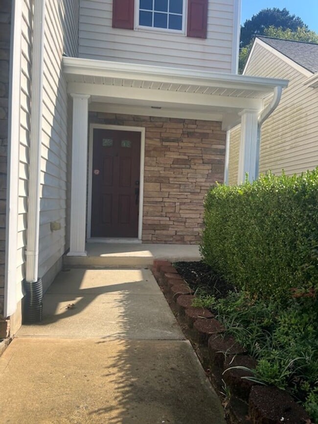 Photo - 8 Grosbeak Ln House