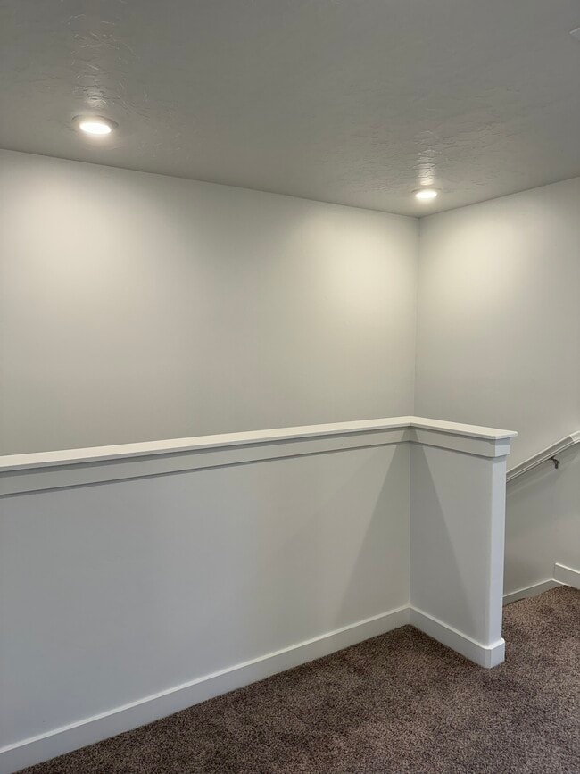 Building Photo - 1144 W Summit Ridge Pky