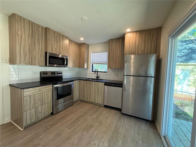Foto del edificio - 1601 Walker St SE
