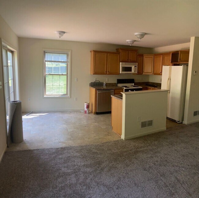 3 Br 2 5 Bath House 37 Village Drive House For Rent In Leacock Leola Bareville Pa Apartments Com 3 Br 2 5 Bath House 37 Village Drive House For Rent In Leacock Leola Bareville Pa Apartments Com