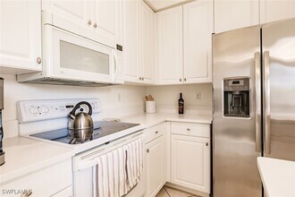 Building Photo - 14819 Sterling Oaks Dr