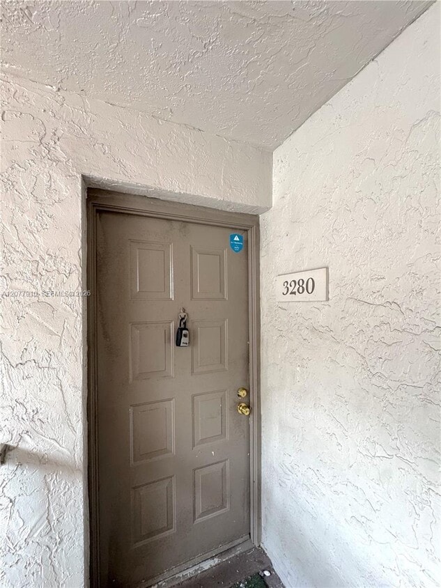 Building Photo - 3280 Coral Lake Ln