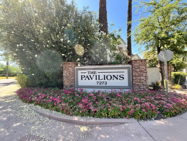 Building Photo - 7272 E Gainey Ranch Rd