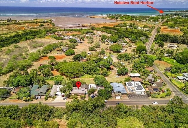 Building Photo - 397-397 Waialua Beach Rd
