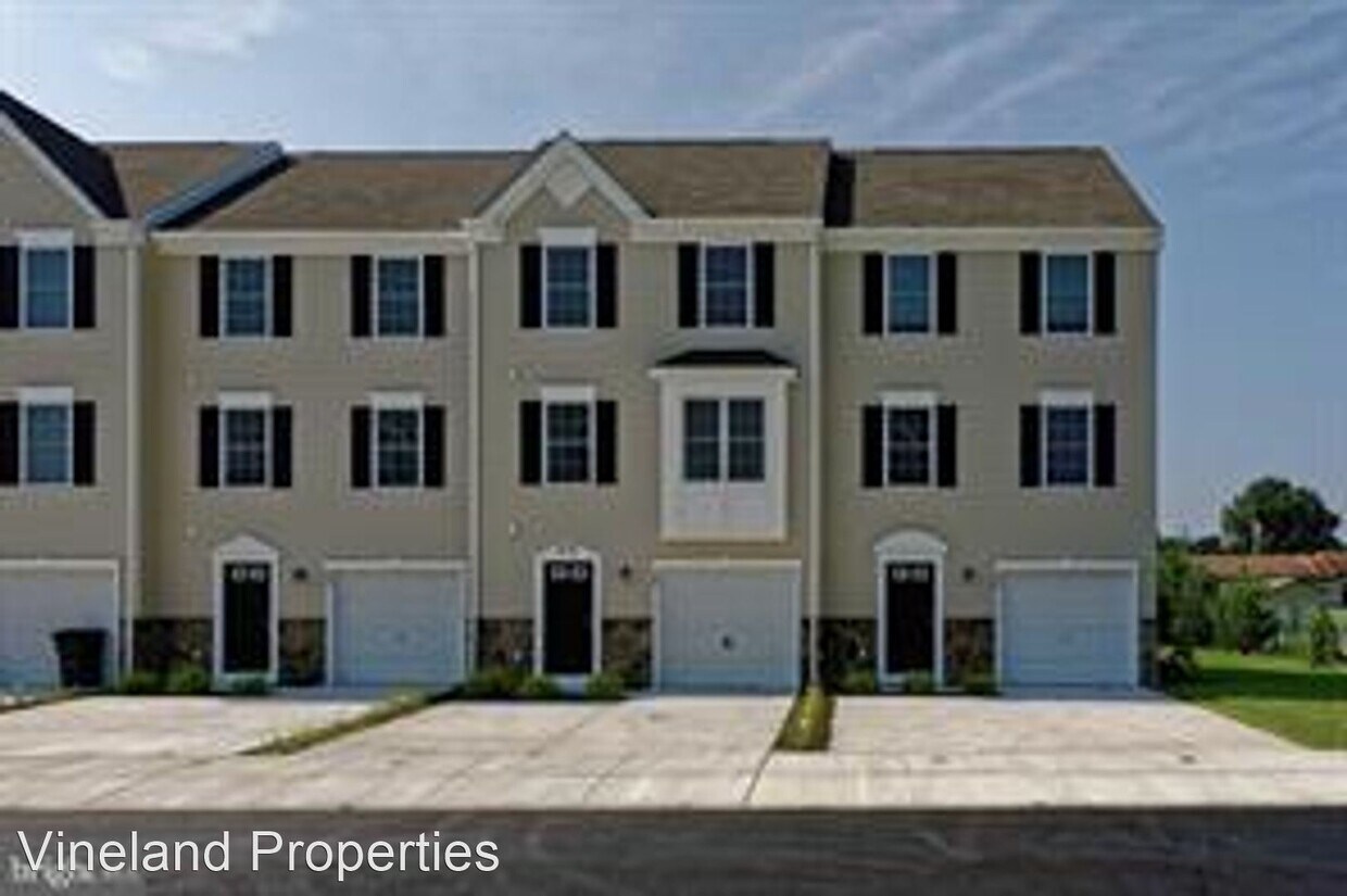 3 Br 4 Bath House 2102 East Oak Rd Unit E5 House For Rent In Vineland Nj Apartments Com