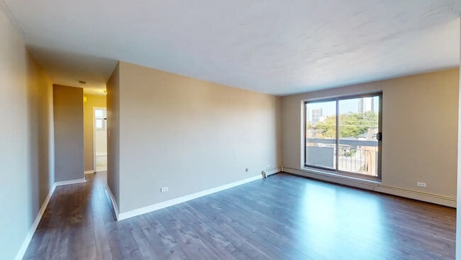 Building Photo - Forest Ave Apartments