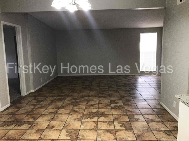 Foto del edificio - 4747 Everman Dr