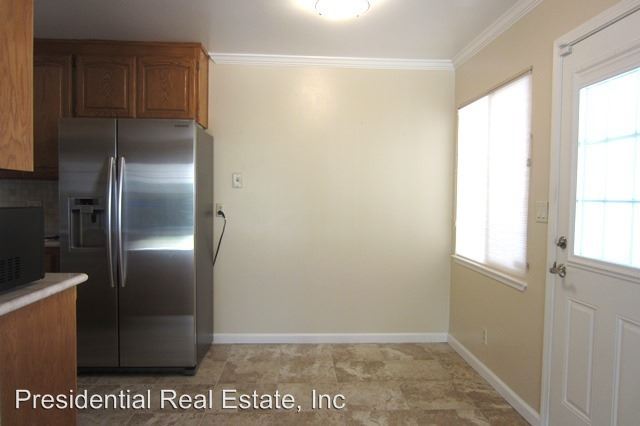 Building Photo - 1104 Denver Dr