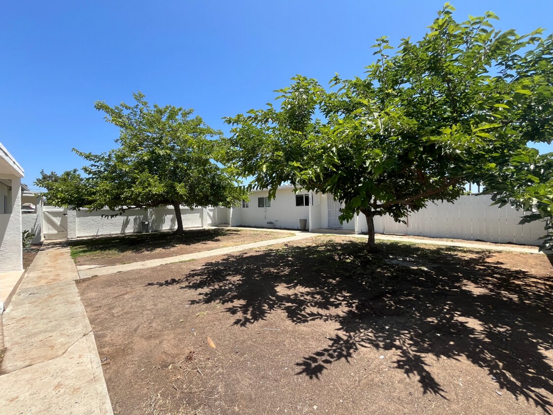 Primary Photo - 3539-3541 Clairemont Mesa Blvd