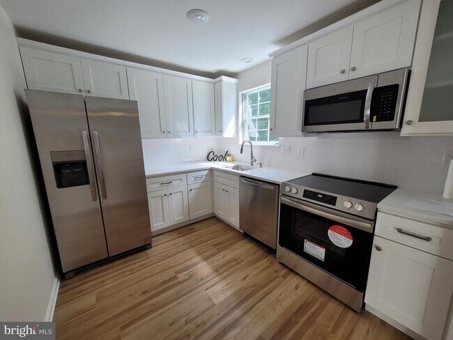 Foto del edificio - 301 Andrews Ave