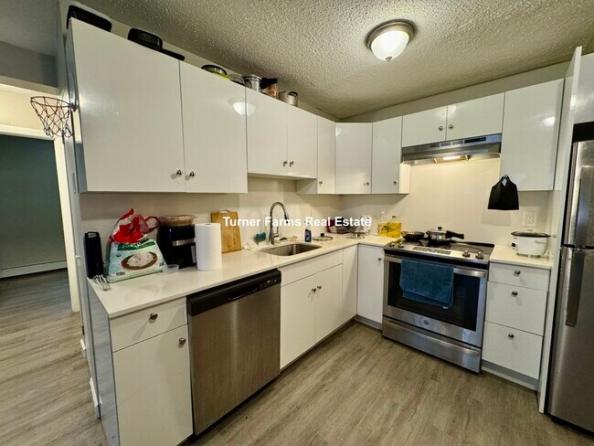 Foto del edificio - 226 Parker Hill Ave