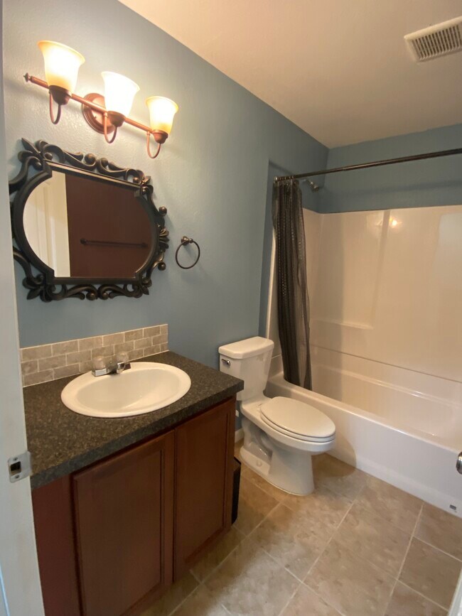 Building Photo - 2620 Bar Harbor Dr