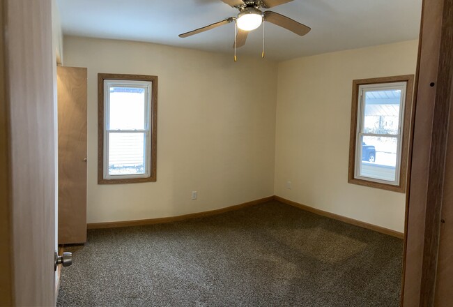 Building Photo - 986 Tritt Dr