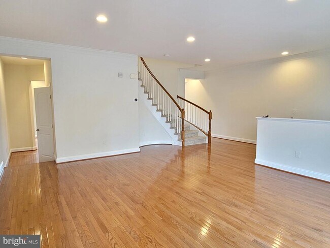 Foto del edificio - 43348 Old Ryan Rd