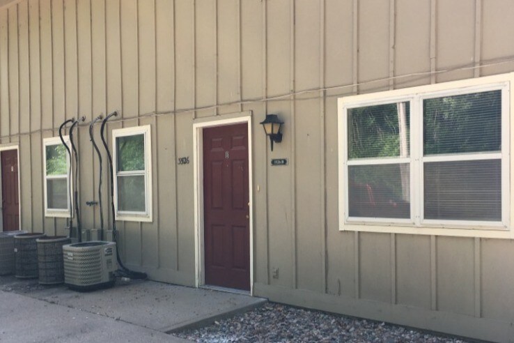 Foto principal - 3526 Wilson Ave