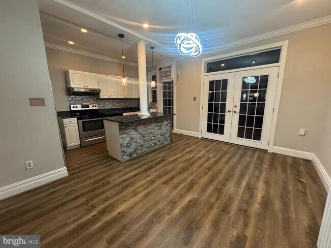 Foto del edificio - 228 Ascot Pl NE