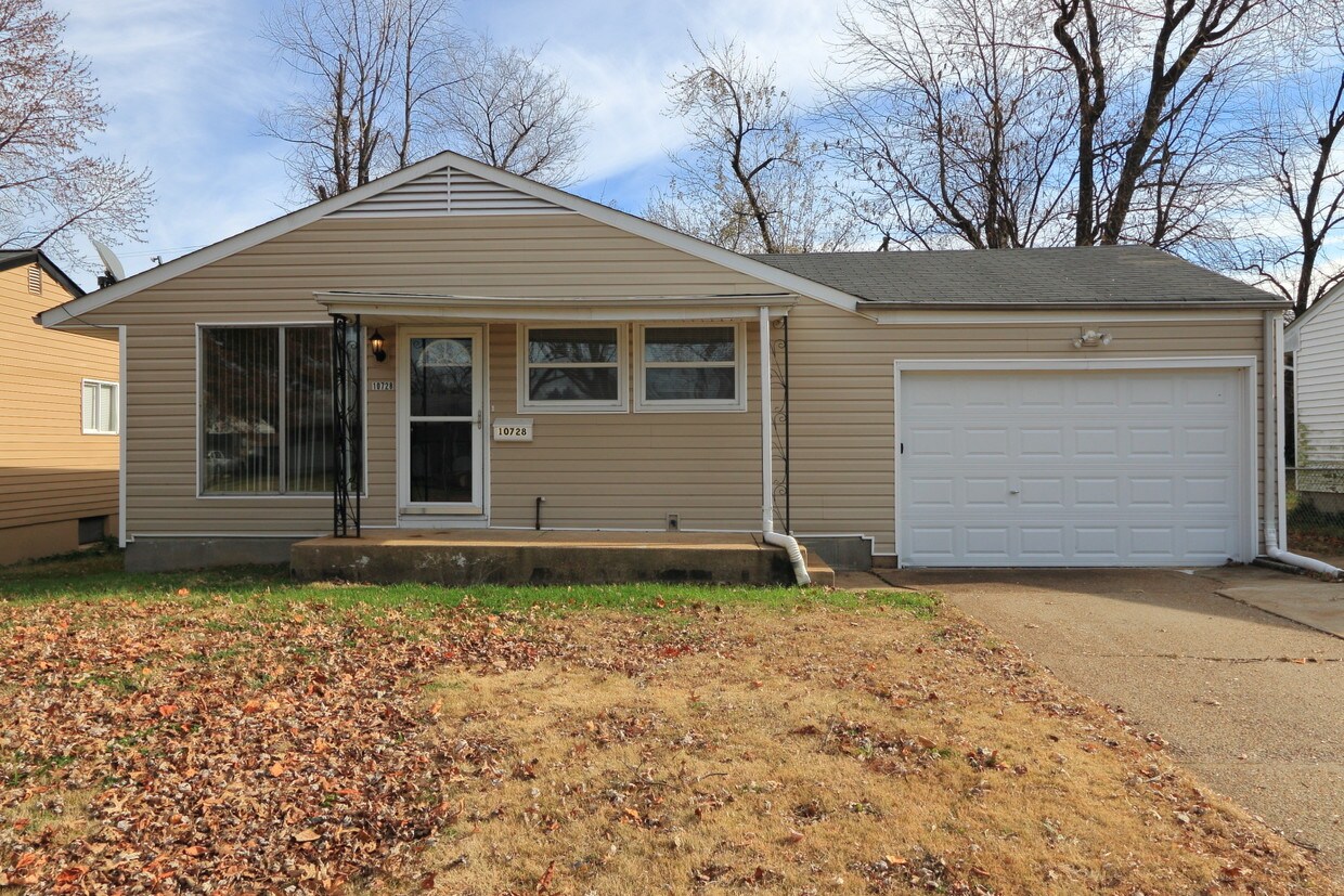 10728 Spring Garden Dr, Saint Louis, MO 63137 House for Rent in Saint