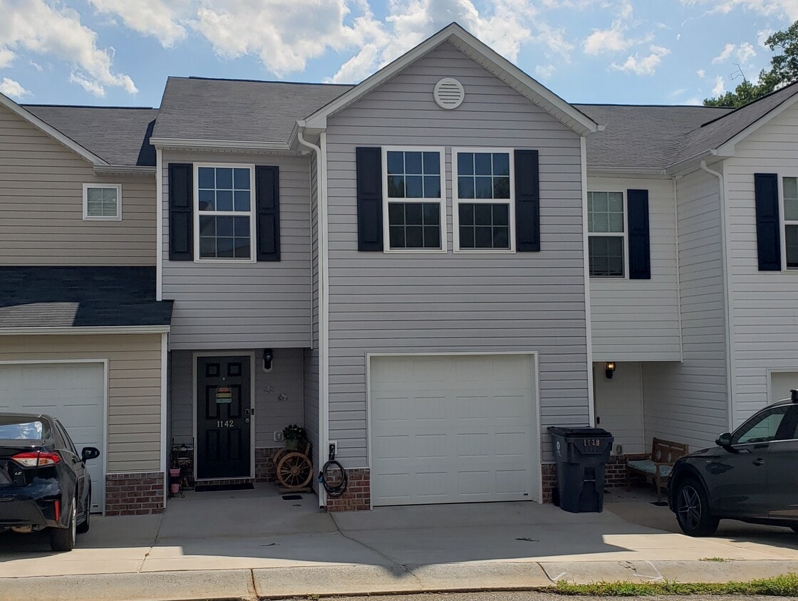 1142 Brooksridge Way, Whitsett, NC 27377 Townhome Rentals in Whitsett NC