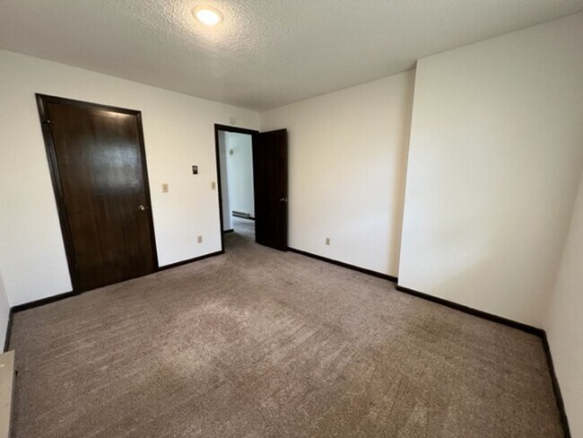 Foto del edificio - 421-421 N Shiloh Ave