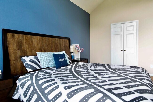 Foto del edificio - 6165 Bridgewater Ln