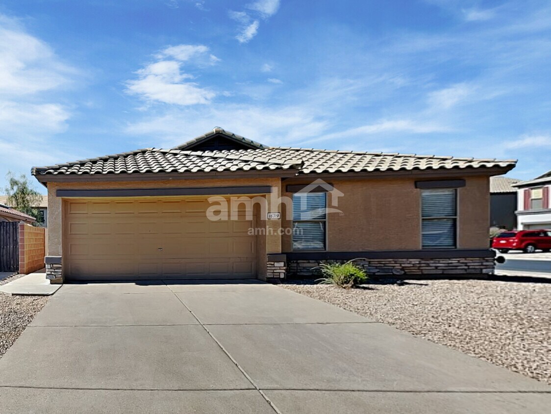 Foto principal - 16719 W Culver St