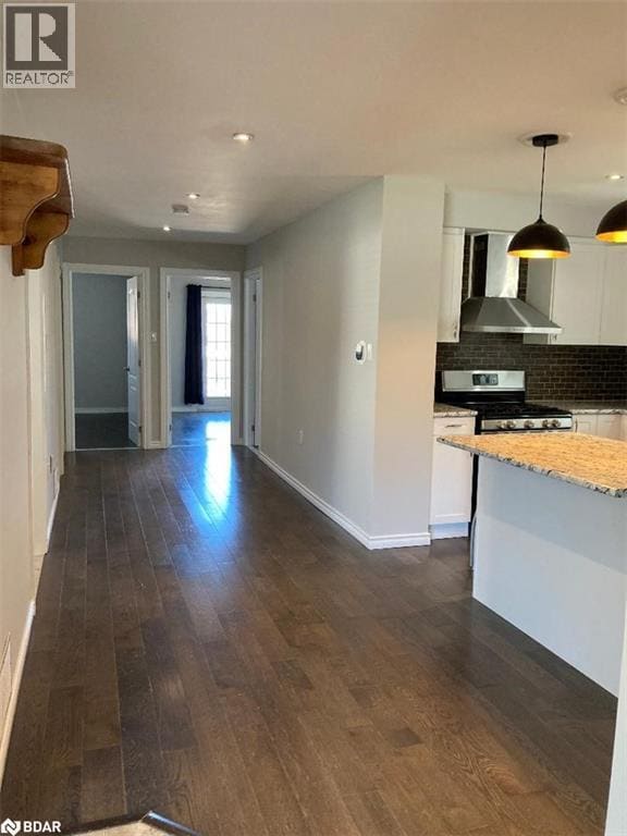 Photo du bâtiment - 355 Leacock Dr