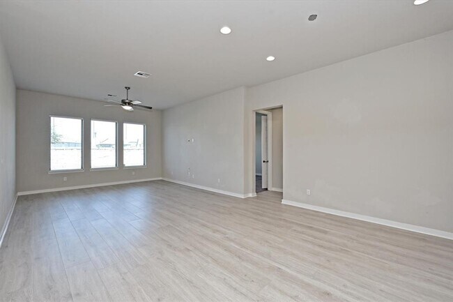 Building Photo - 469 Coyote Crk Wy