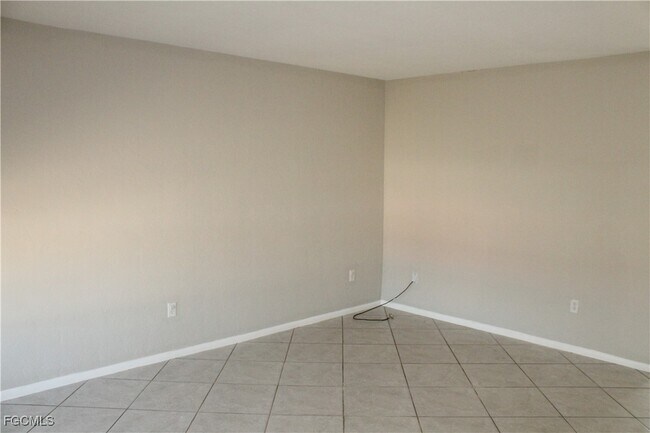 Foto del edificio - 511 SE 5th Pl