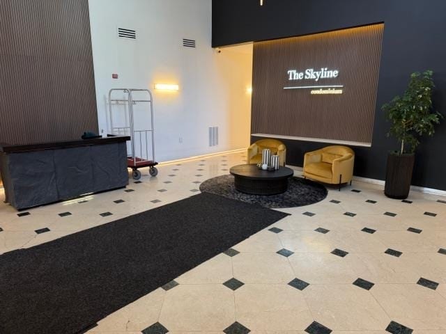 Building Photo - 551 Observer Hwy