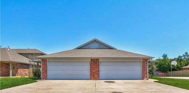 Building Photo - Open House: Thursday, May 2nd from 4:30 pm...