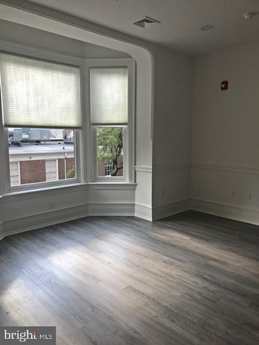 Building Photo - 19 N Duke St