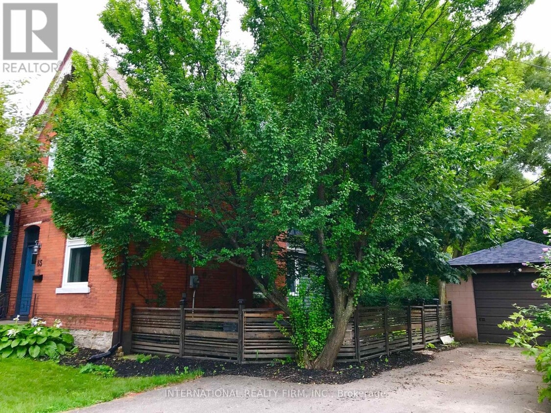 Primary Photo - 65 Canada St