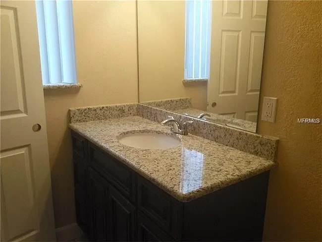 Foto del edificio - 1541 Birchwood Ave
