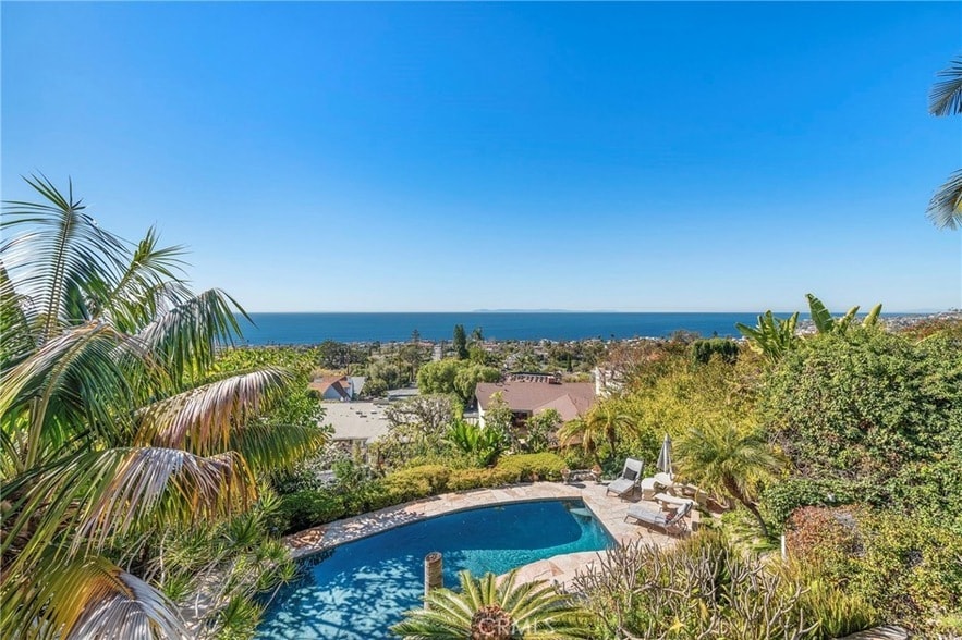 Foto principal - 875 Coast View Dr