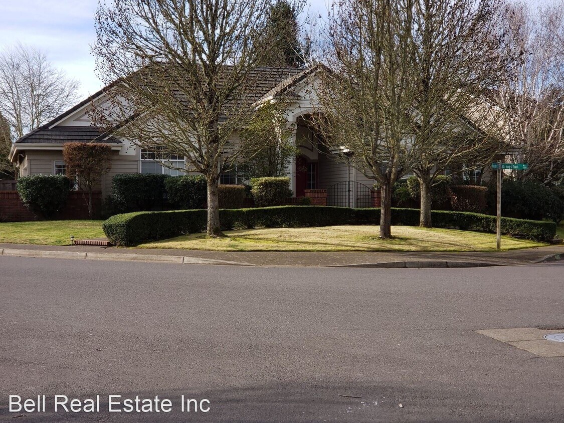 Primary Photo - 3 br, 2 bath House - 1570 Kingston Way