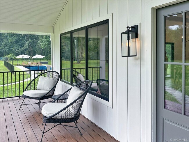 Foto del edificio - 441 Oak Summit Rd
