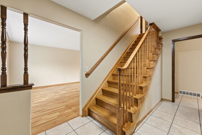 Building Photo - Single-Family Home in Near-Perfect Condition | 3-Car Garage | Covered Patio | Large Unfinished Ba...