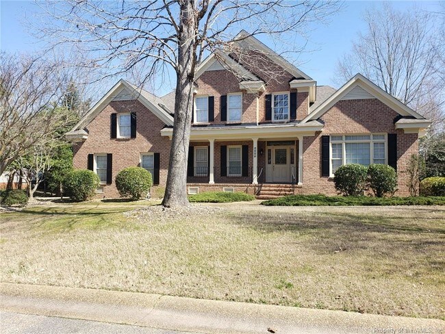 Building Photo - 202 Lakewood Dr