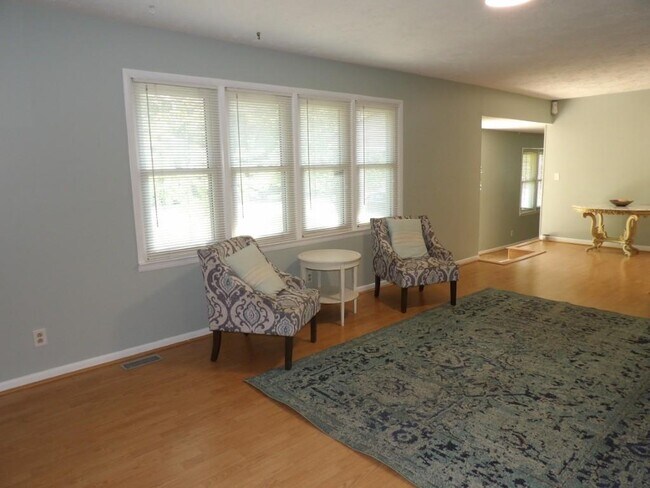 Foto del edificio - 917 9th Ave S