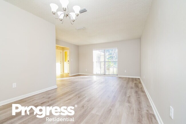 Foto del edificio - 3929 Oak Hammock Dr