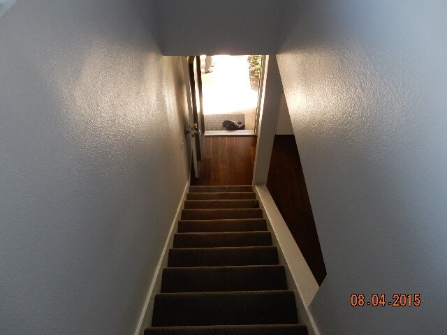 Building Photo - 995 Amistad Pl