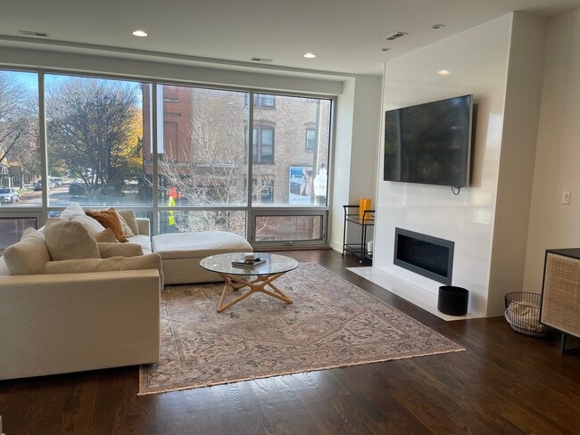 Foto del edificio - 1870 N Damen Ave