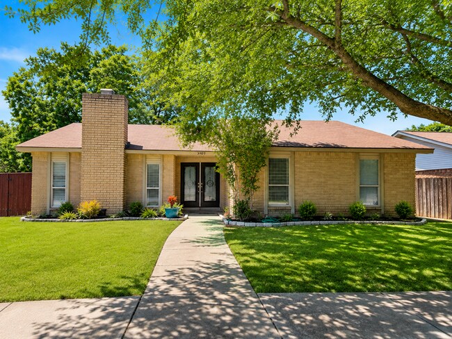 Foto del edificio - 3401 Livingston Ln