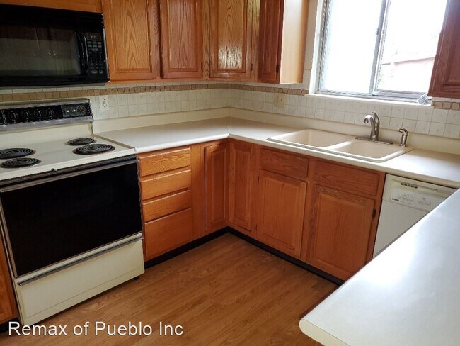 Foto del edificio - 4 br, 2 bath House - 115 LA ROCHELLE DR.