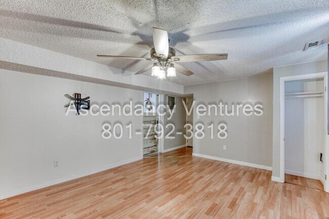 Foto del edificio - 1138 Vitt Dr