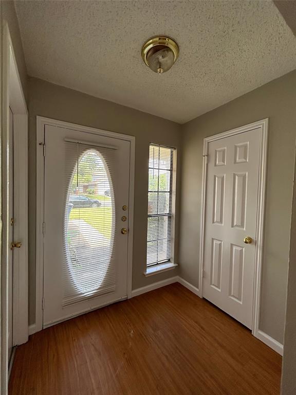 Building Photo - 9305 Kempler Dr