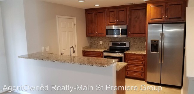 Foto del edificio - 4 br, 2.5 bath House - 9146 Maple Grove Drive